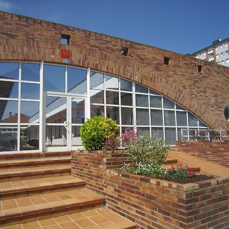 Apartamentos Elena 라레도 외부 사진