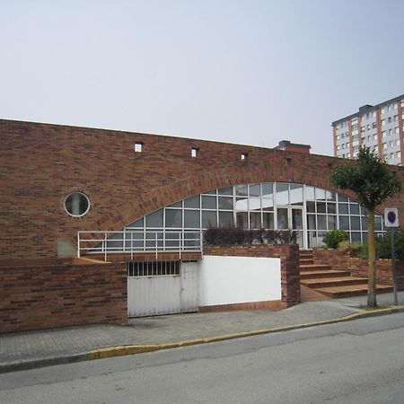 Apartamentos Elena 라레도 외부 사진